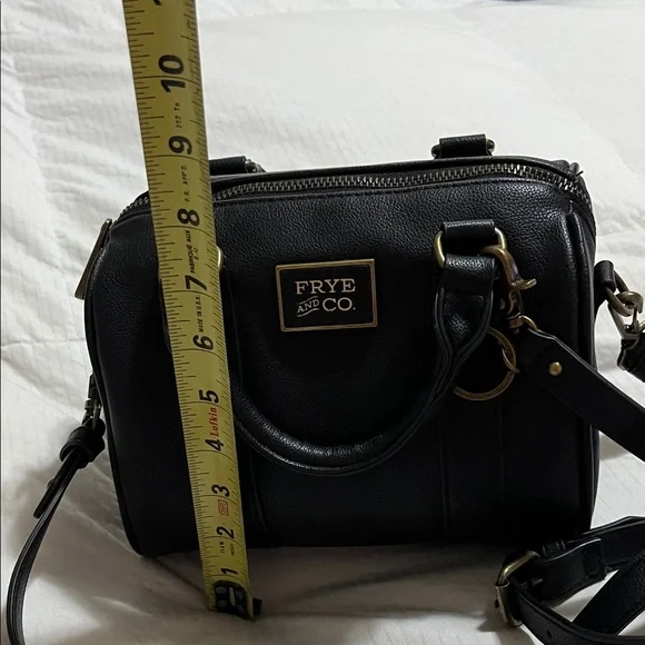FRYE AND CO. Black Crossbody Bag - Picture 3 of 8